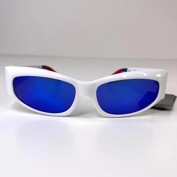 LE SPECS Adam Selman The Edge Sunglasses NEW White WIth Blue Mirror Lenses - Picture 3 of 16